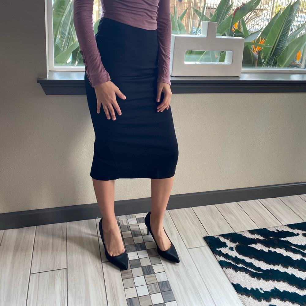 Snatch Me In Midi Skirt - Picture 3 of 4
